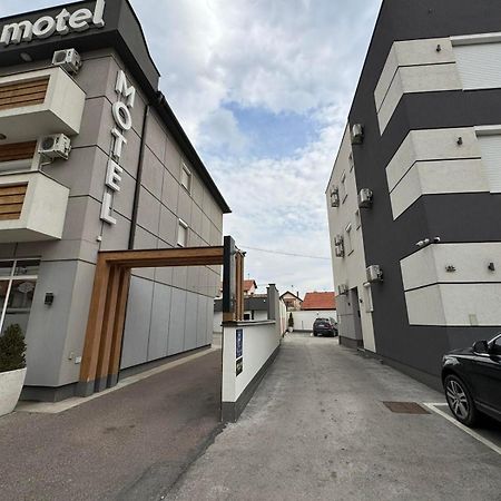 بييلينا Motel Centar المظهر الخارجي الصورة